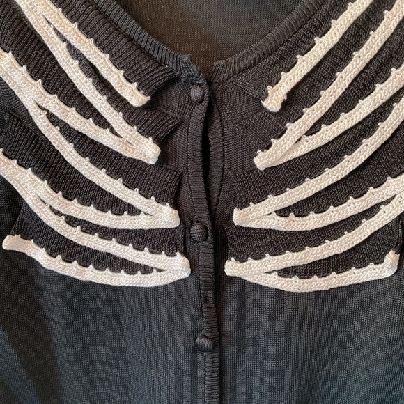 𝅺Next Black Short Sleeved Button Down - US 4 - Picture 3 of 8